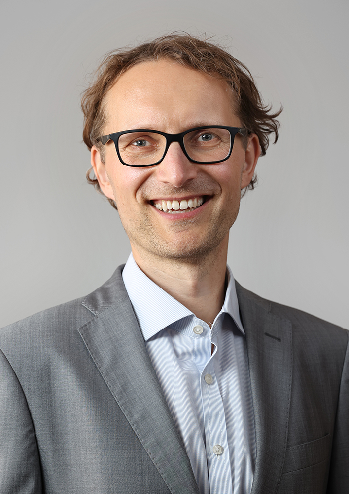 Portrait Dr. Daniel Hartmann